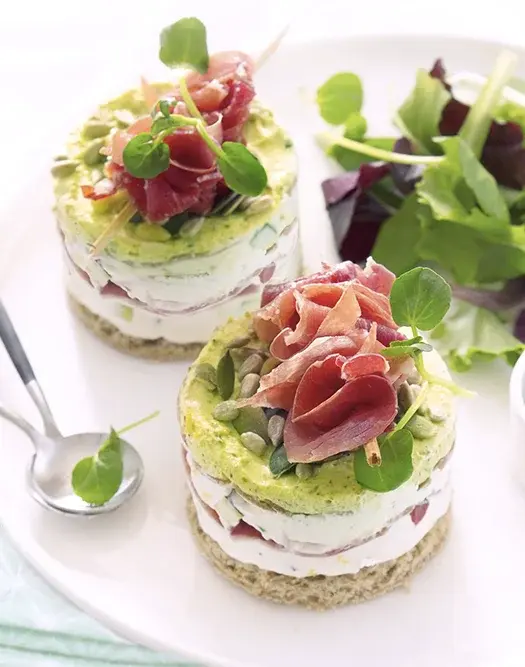 millefeuilleJambonSerranoAosteFromageFraisPesto