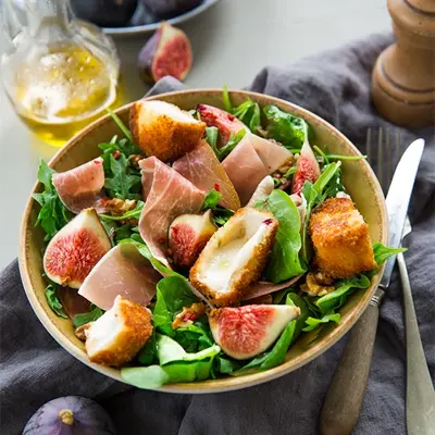 saladeChevreFiguesJambonCru