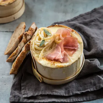 Spaghettis au Mont d’Or et Jambon Cru Aoste