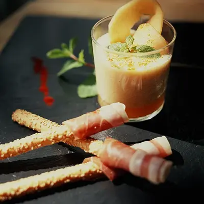 soupeGlaceeMelonSafranGrissiniJamboncruAoste